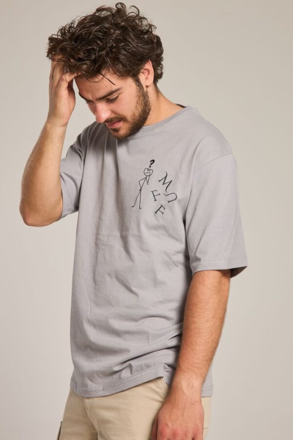 γκρι t-shirt