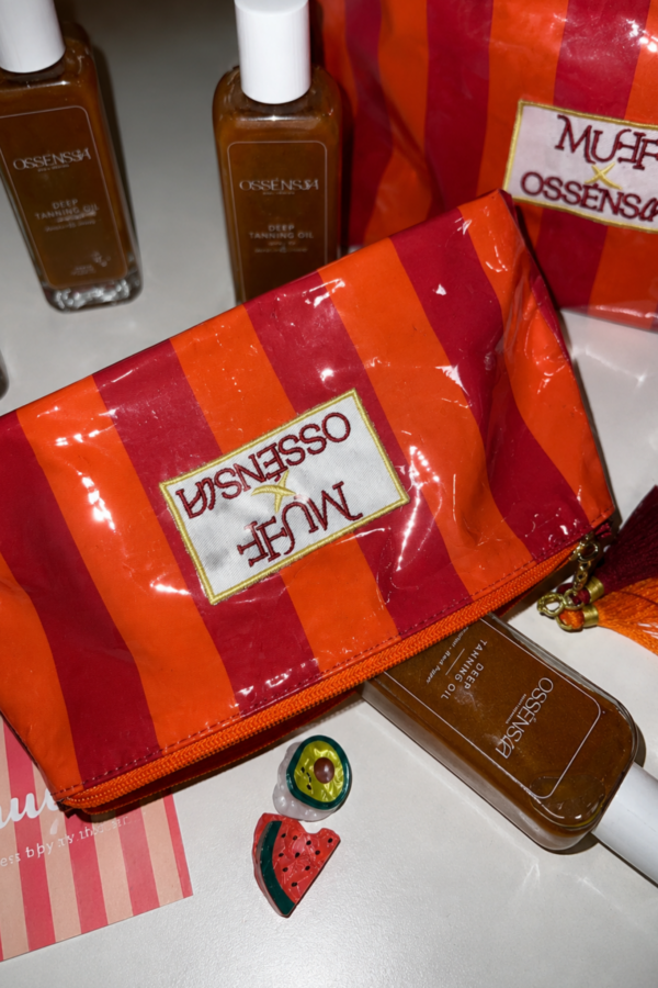 beach pouch with tanning oil